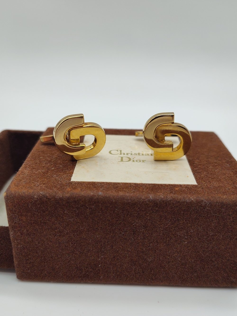 Vintage CHRISTIAN DIOR CD Gold Tone Cufflinks Original Box Excellent Condition - Picture 2 of 7